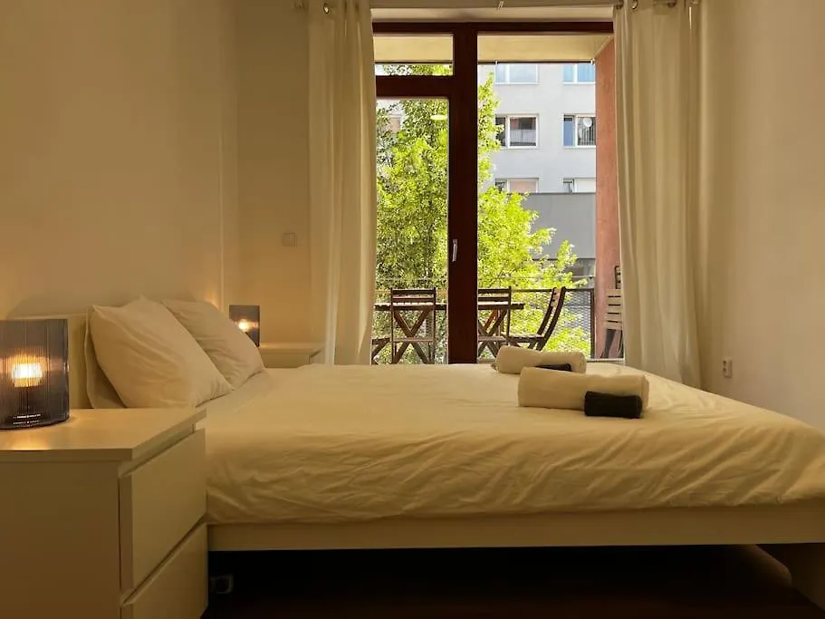 Apartmán Two Apartments, Free Parking, Close To The Center Praha